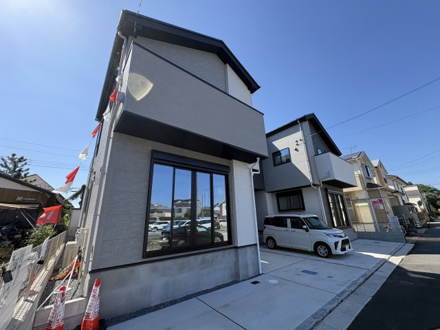 柏市花野井２０期　２号棟の外観