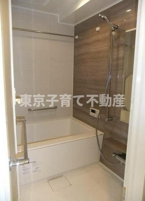 文京区本駒込５丁目の賃貸マンションの浴室