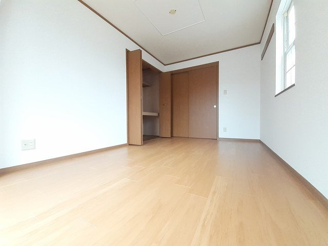 グレイスレジデンス曽根の居間・リビング