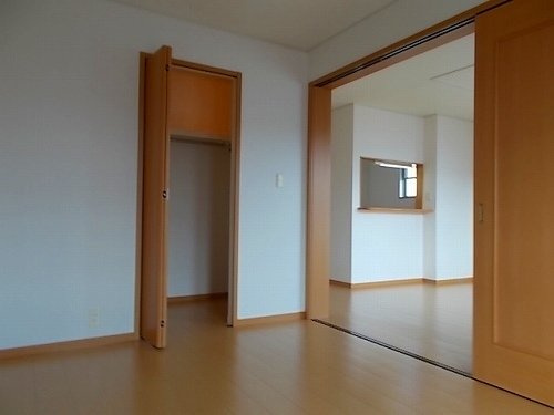リブサニ－Ｂの収納