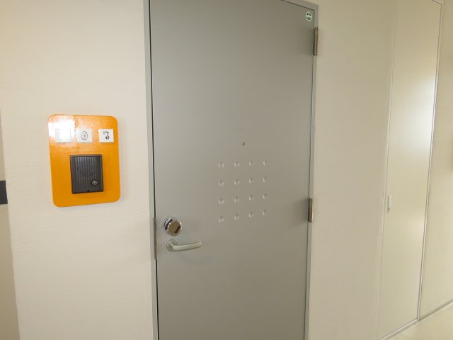クルーカ（Dタイプ）の玄関