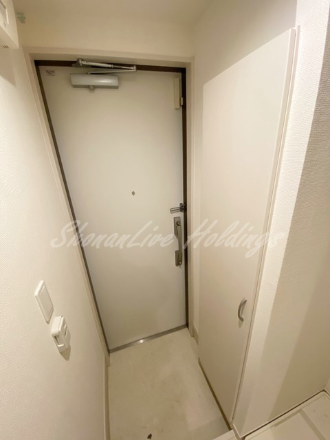 藤沢市善行７丁目の賃貸マンションの玄関
