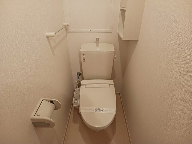 ルナ門真南　Ⅱのトイレ|シンプルで使いやすいトイレです