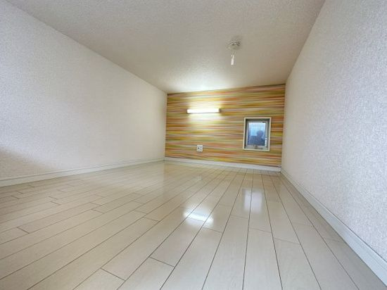横浜市金沢区野島町のアパートの寝室