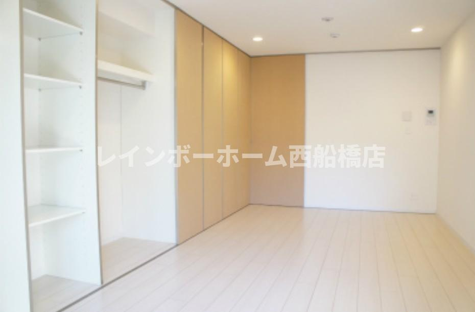習志野市東習志野６丁目の賃貸マンションのエントランス