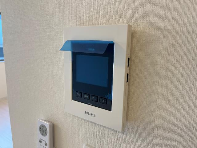レミエ上平良の内装|カメラ付インターホン