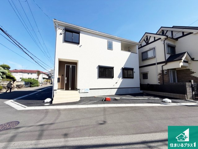 24(土)25(日)現地説明会！◆東大阪市玉串町西　第1期　新築一戸建ての外観|安心の10年保証！外観を美しく保ち、雨水で汚れを落とします！気になることがありましたら、お気軽にお問い合わせください！