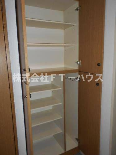 リリーパレスナルシマⅢの収納