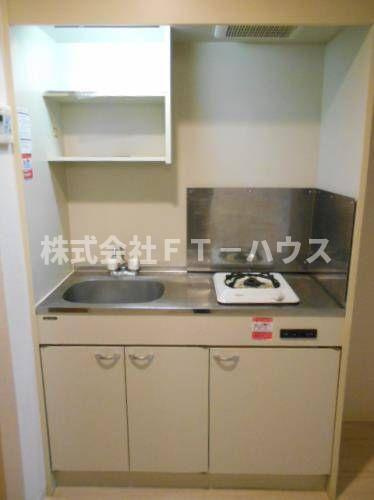 リリーパレスナルシマⅢのキッチン