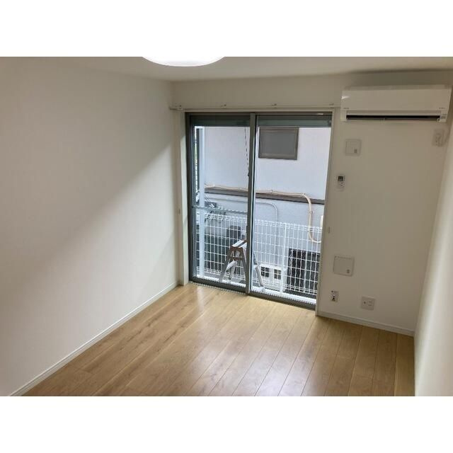 横浜市旭区東希望が丘のアパートの居間・リビング