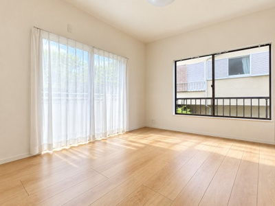 【洋室】 | ◆緑区上山3丁目　中古戸建◆ | ◆気持ちの良い風が室内へ入り込む居室。家具を配置しても広々ご利用いただけます！！