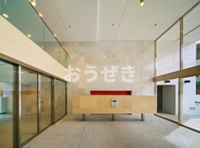 リエトコート向島のロビー