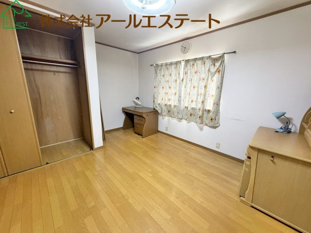加古郡播磨町北野添2丁目　　　JR「土山駅」徒歩9分の玄関