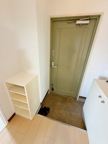 サンハイツ坂末の玄関