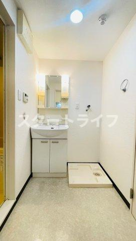 大阪市東淀川区東中島６丁目の賃貸マンションの洗面所