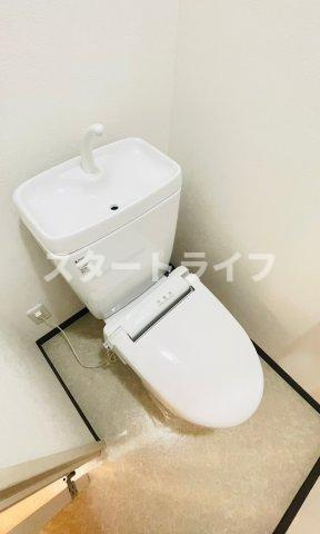 大阪市東淀川区東中島６丁目の賃貸マンションのトイレ