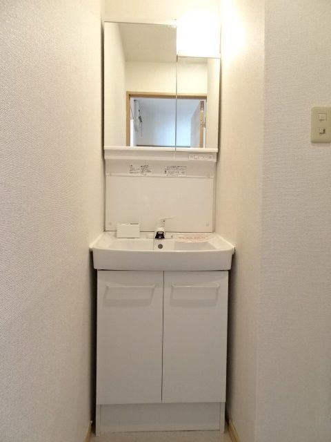 ハイツパークサイドⅡの洗面所