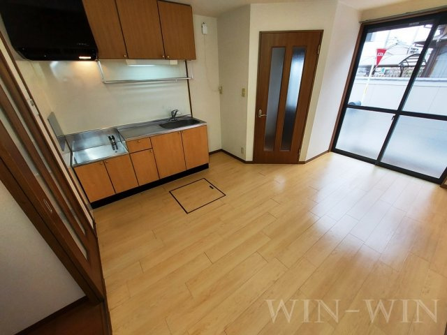 ハートブランシェ Aの居間・リビング|イメージ（同建物内別部屋の写真です）