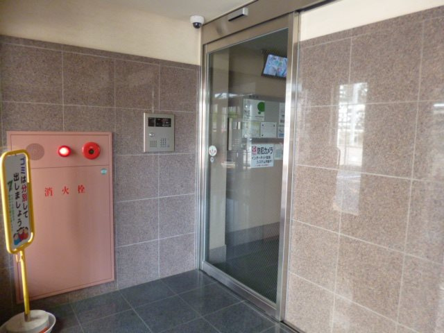 【エントランス】 | ベーネ南草津 | 落ち着いたエントランスです