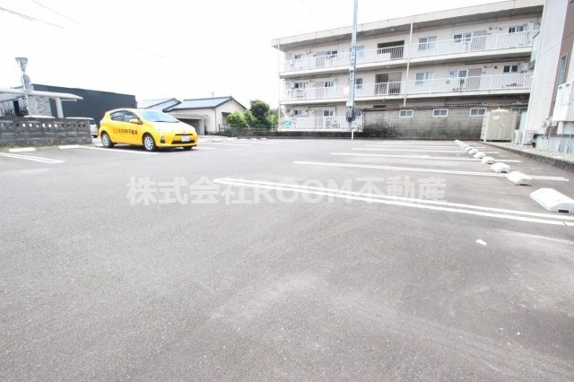 プリマビレッジ若葉の駐車場|駐車場です