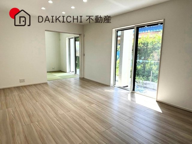 【居間・リビング】 | 行田市棚田町1丁目　新築戸建　全1棟　1号棟