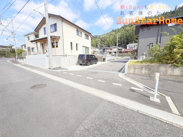 【サンスターホーム】青梅市日向和田3丁目　売地③号区の前面道路含む現地写真