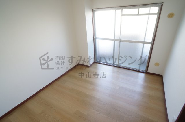ユニハイム阪西の寝室