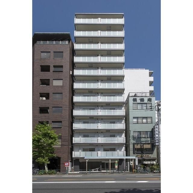 ＲＡＦＦＩＮＥ　ＴＥＲＲＡＣＥの外観