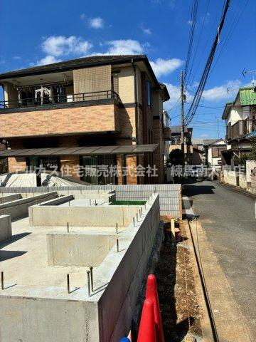 練馬区三原台3丁目　新築一戸建　西武池袋線　石神井公園の前面道路含む現地写真