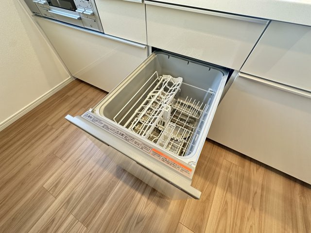 シーガルパレス桜木町のキッチン|食洗機付きだから後片付けもラクラク！