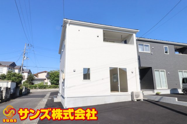 鏡石町境　　　2号棟　　　鏡石第１小学校、鏡石中学区の外観|南西側から見た駐車場を含む外観♪