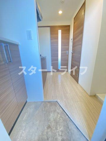 大阪市淀川区十三元今里１丁目の賃貸マンションの玄関