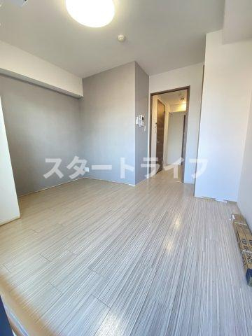 大阪市淀川区十三元今里１丁目の賃貸マンションの居間・リビング
