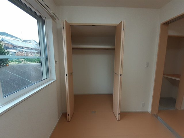 ひまわりの収納|大きなスペースがあり、収納には困りません