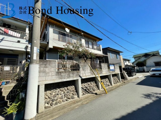 「閑静な住宅地」「駐車場なし」魚住町金ケ崎　築55年の前面道路含む現地写真