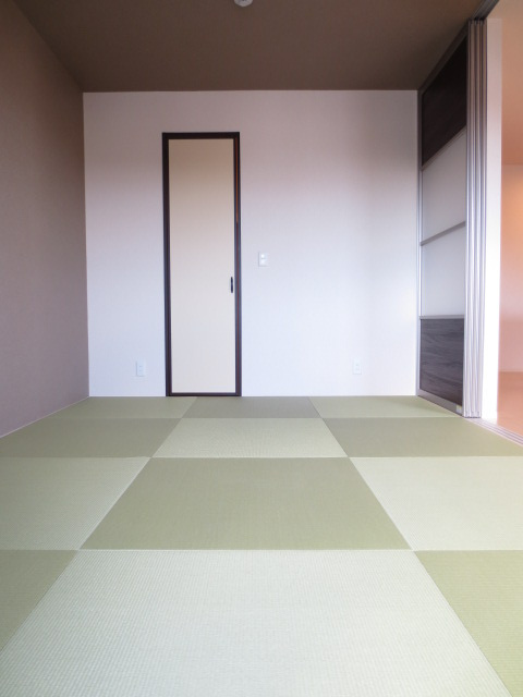 セジュール上西喜 B棟の和室|同型参考写真