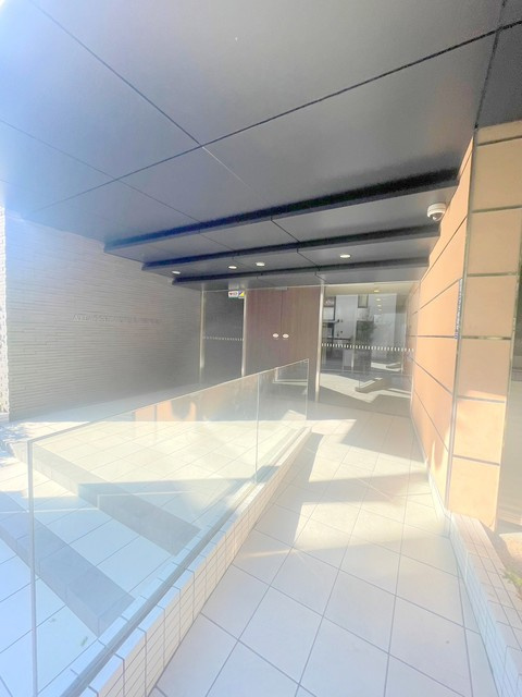 アトラス新宿柏木のエントランス