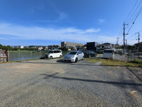 【駐車場】