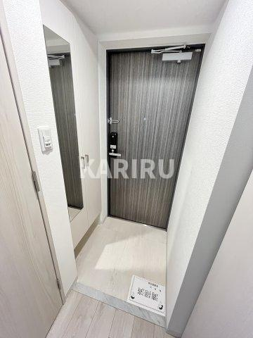 クレストタップ京橋の玄関