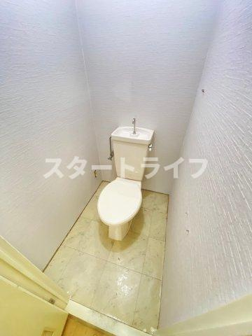 大阪市淀川区東三国６丁目の賃貸マンションのトイレ