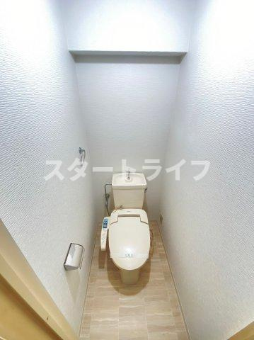 大阪市淀川区東三国６丁目の賃貸マンションのトイレ