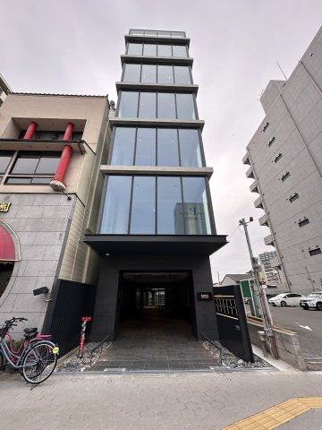 アールズ谷町の外観