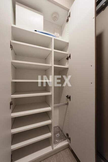 横浜市中区南仲通３丁目の賃貸マンションの収納