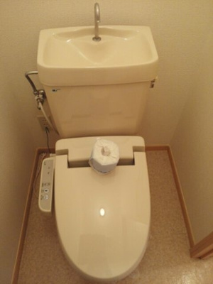 【トイレ】 | エルディムのぞみⅠ | コンパクトで使いやすいトイレです