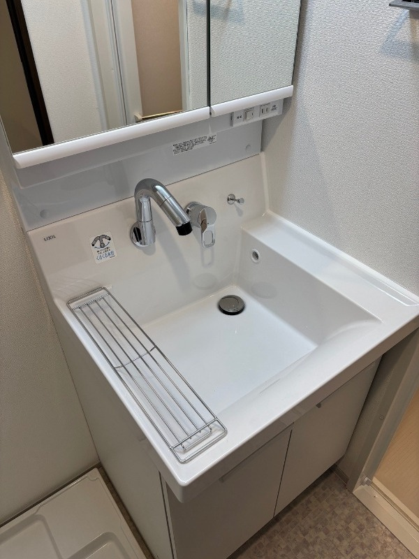 多摩市桜ヶ丘１丁目の賃貸マンションの洗面所|※別号室参考写真です
