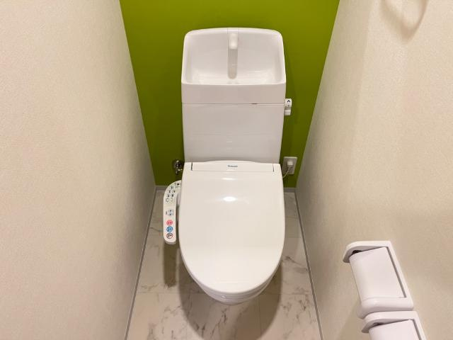 クレセントスターのトイレ|シャワー付トイレ