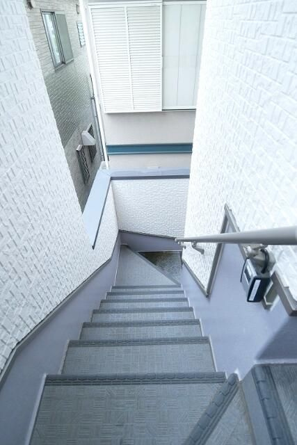 ハーモニーテラス前野町Ⅱのエントランス