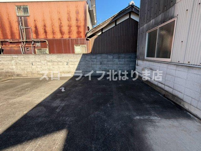 【駐車場】 | 西脇市西脇　貸倉庫 | 駐車場1台無料(区画：３)