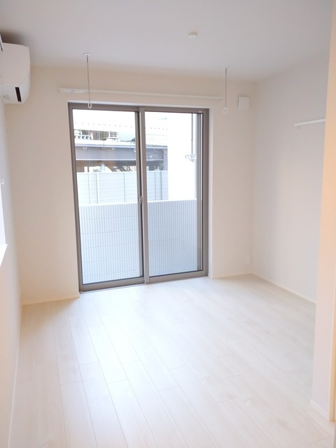 ヘーベルメゾン中野の寝室|★明るいお部屋です★