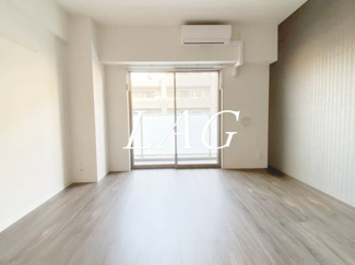 【居間・リビング】 | ペンテ プラノ | 洋室のお部屋です。